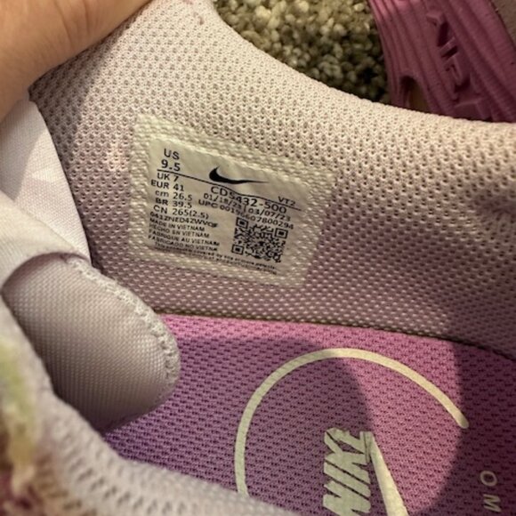 Nike Air Max Purple and Lavender Athletic Shoes - Picture 4 of 4